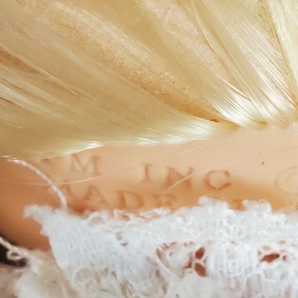 PM Inc 1992 Precious Moments Bride Doll 10" Blond Hair Dress Veil Shoes Panties - Picture 5 of 12